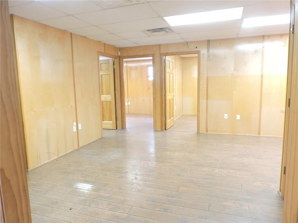 Empty room, Interior, Recessed Lighting, Wood Texture Flooring, Wooden Walls