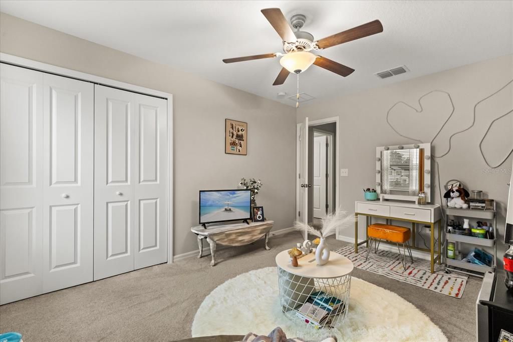 Home Office, Interior