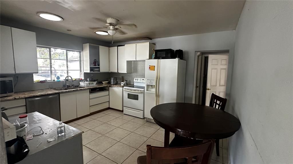 Interior, Kitchen, Recessed Lighting