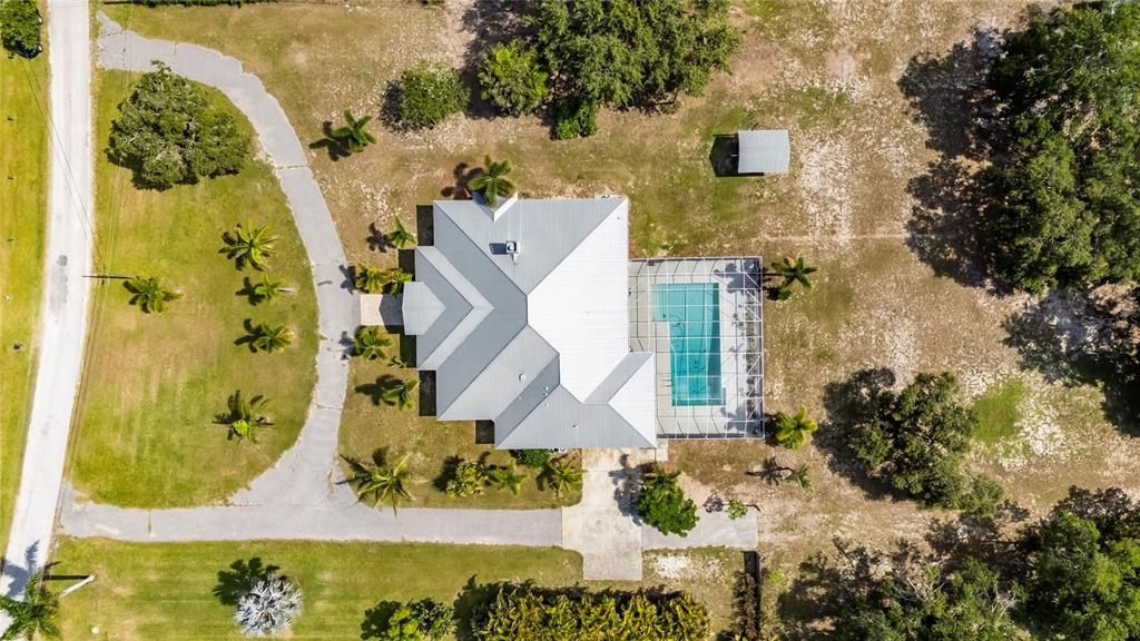 Exterior, Drone