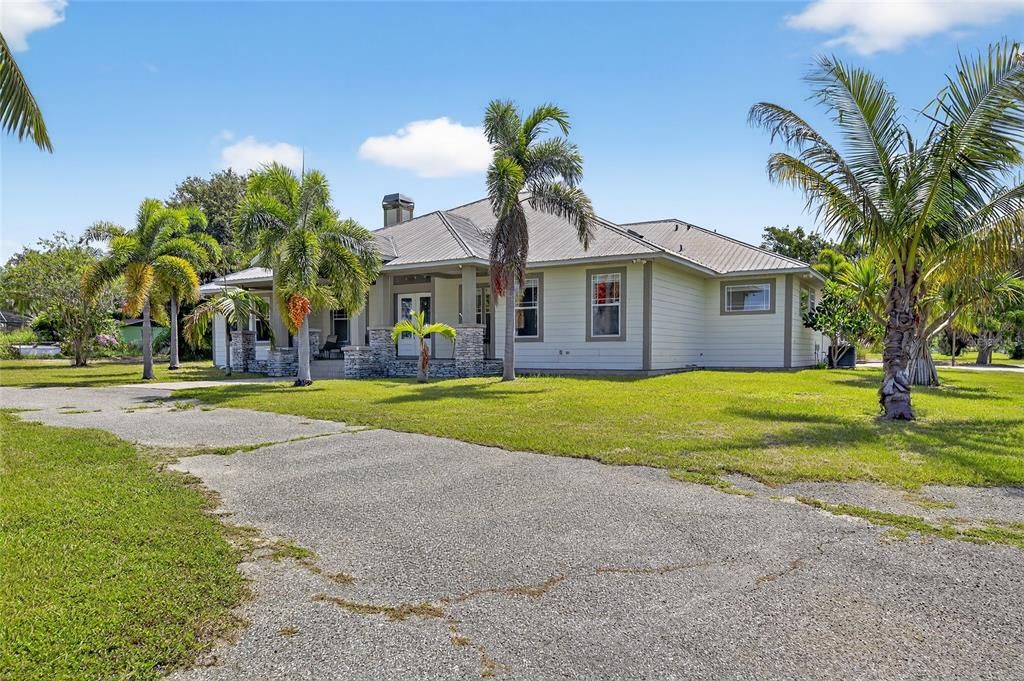 Backyard, Exterior
