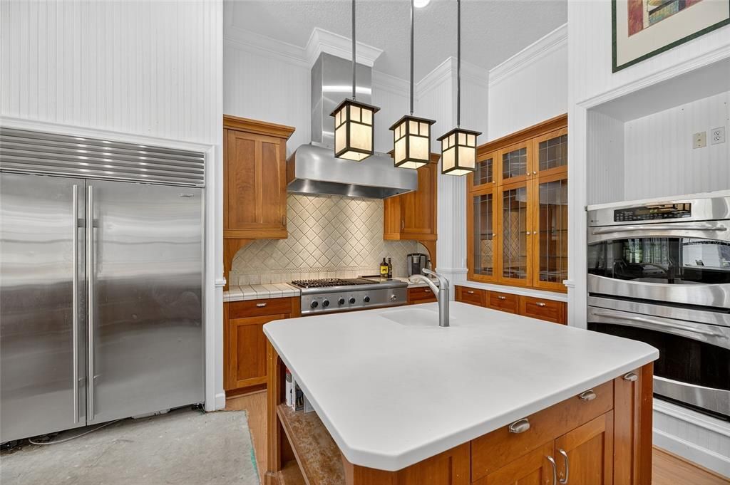 Interior, Kitchen, Pendant Lights, Stainless Steel Appliances