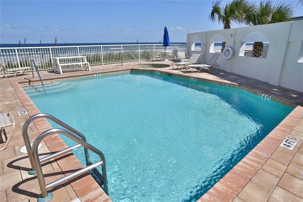 Exterior, Pool