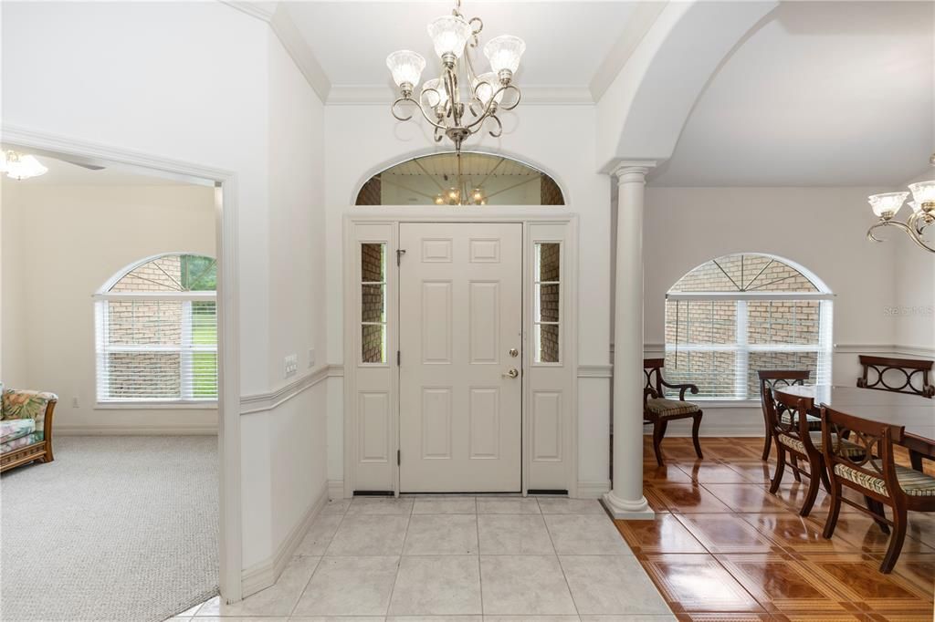 Chandelier, Dining room, Interior