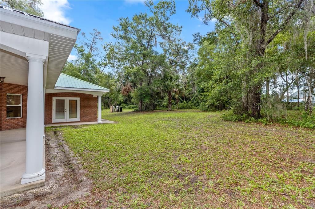 Backyard, Exterior