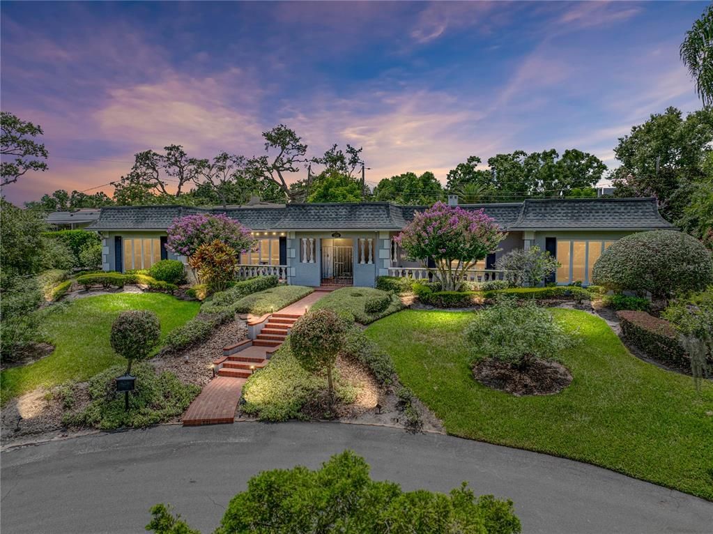 Backyard, Exterior, Facade, Ranch