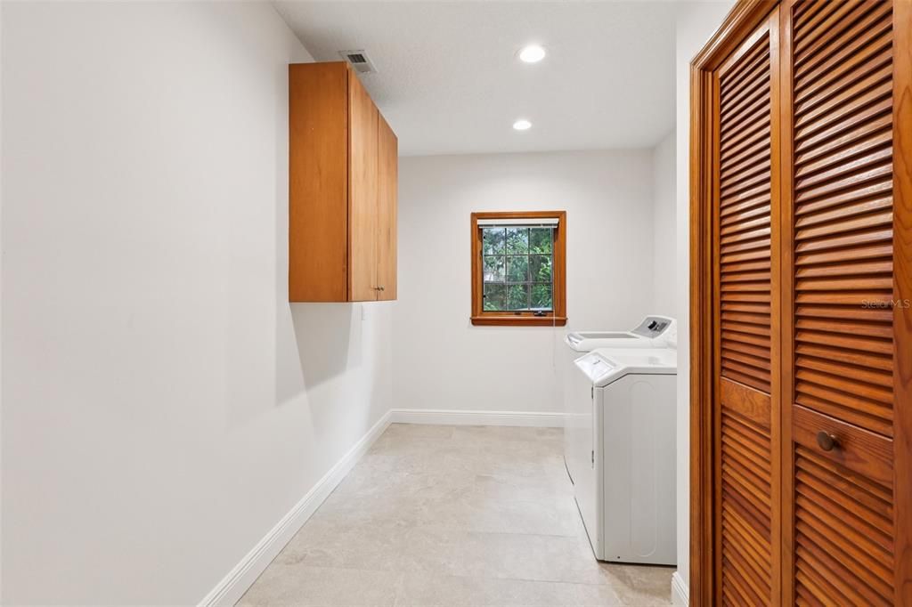 Interior, Recessed Lighting, Washer
