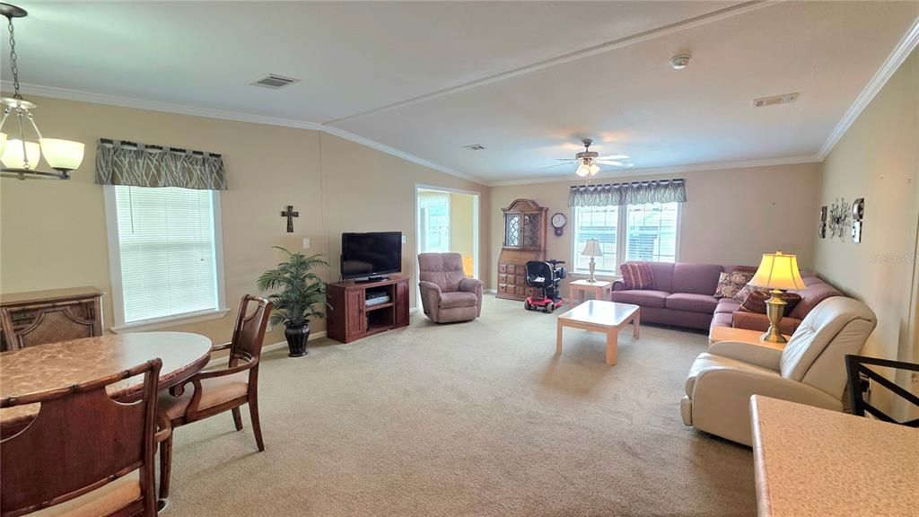 Dining room, Interior, Living room, Pendant Lights