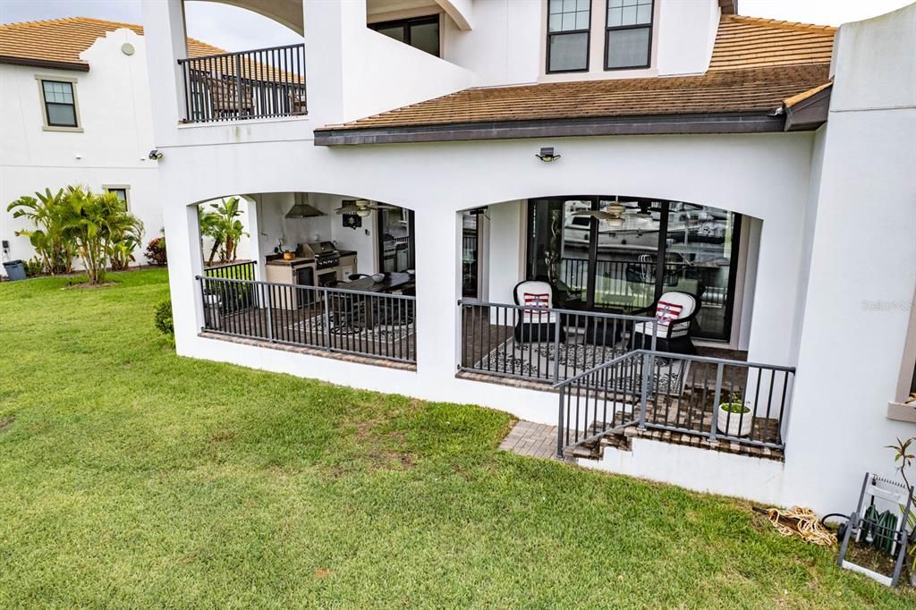 Backyard, Exterior