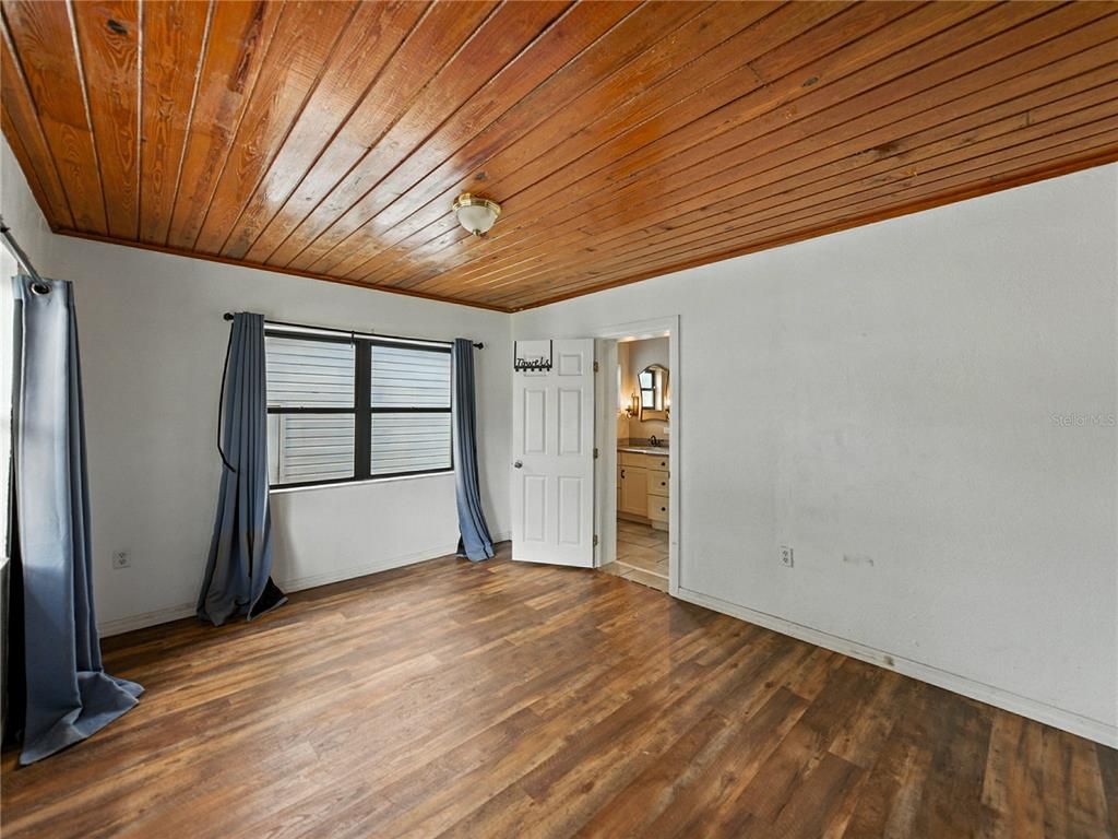 Empty room, Interior, Wooden Ceilings, Wood Texture Flooring