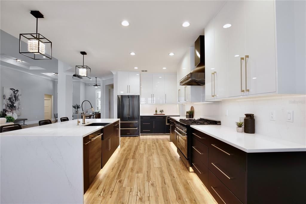 Interior, Kitchen, Pendant Lights, Recessed Lighting, Wood Texture Flooring