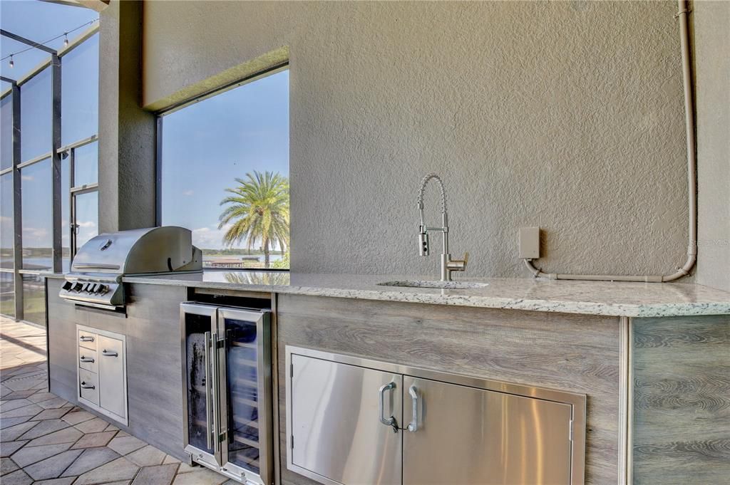Interior, Stainless Steel Appliances