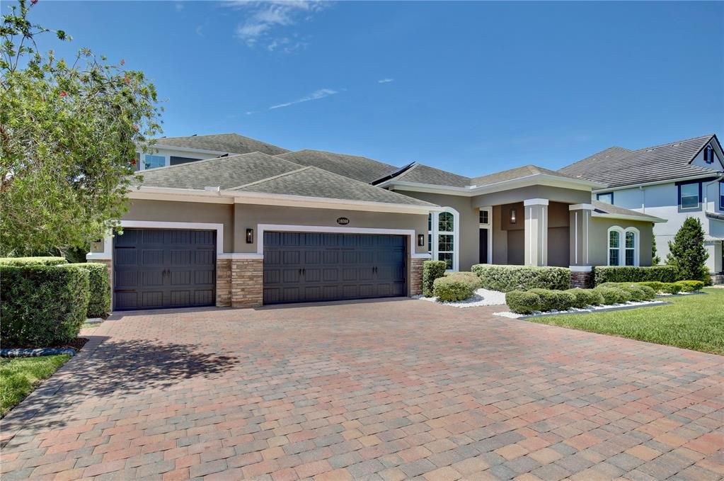 Attached, Exterior, Facade, Ranch