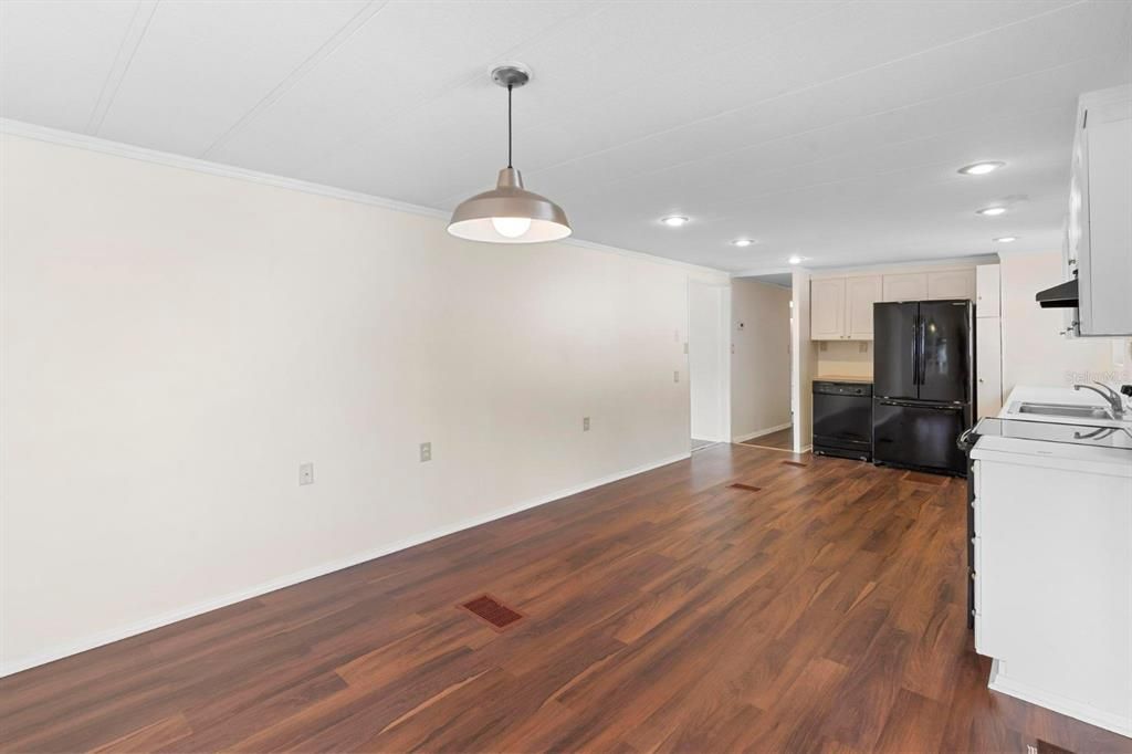 Interior, Kitchen, Pendant Lights, Recessed Lighting, Wood Texture Flooring