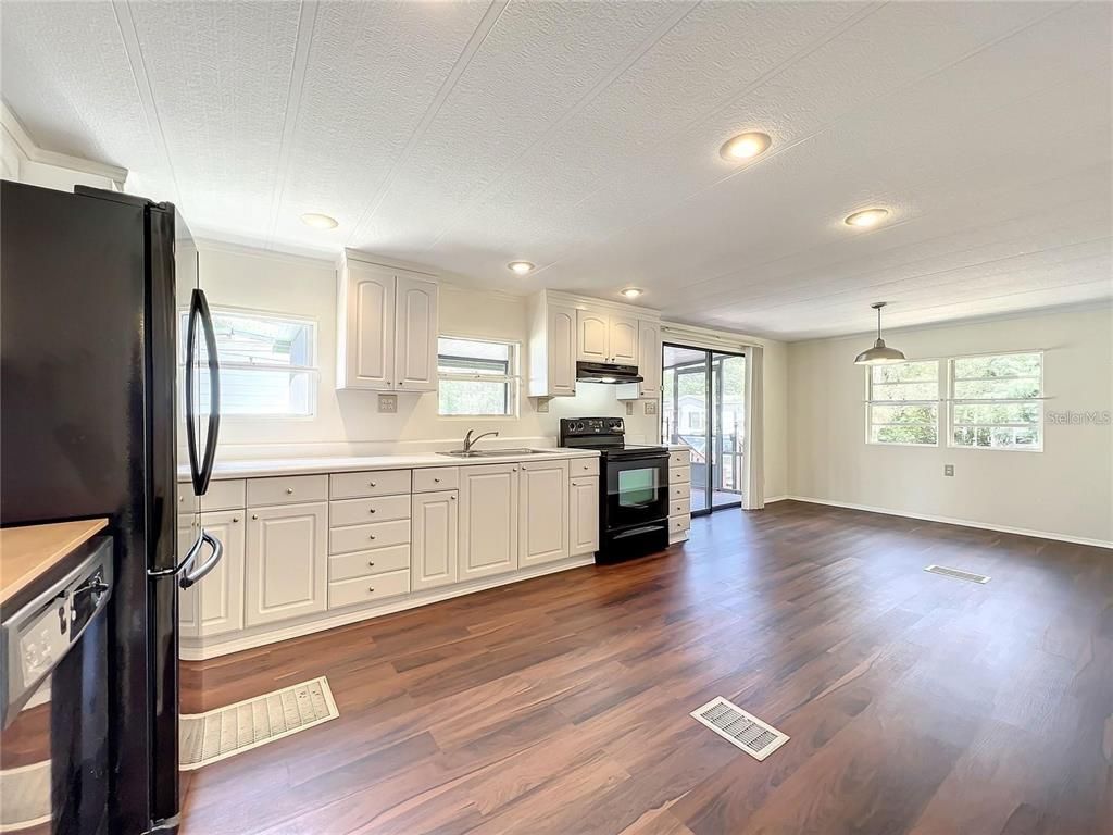 Interior, Kitchen, Pendant Lights, Recessed Lighting, Wood Texture Flooring