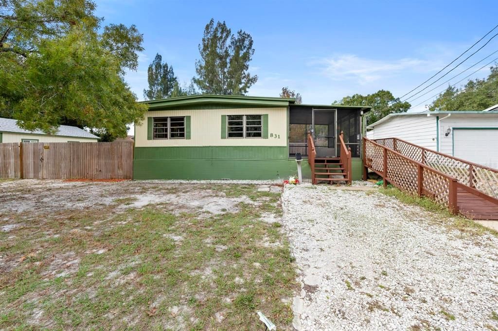 Backyard, Exterior