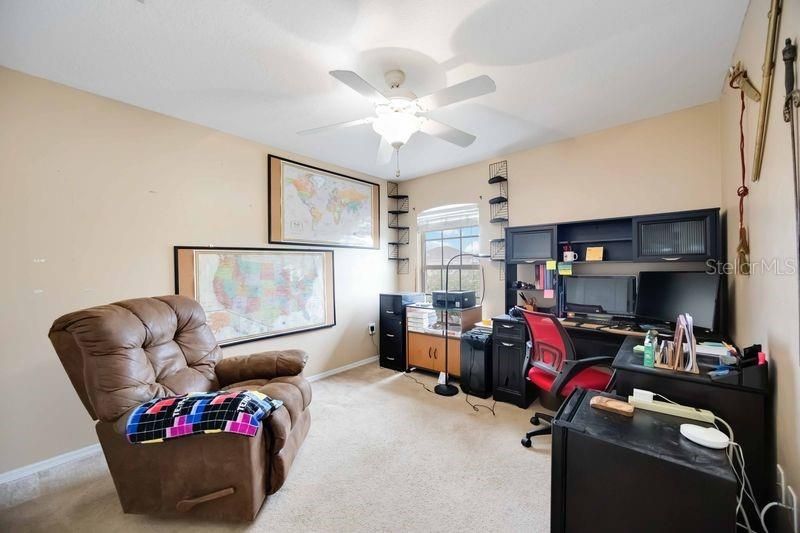 Home Office, Interior