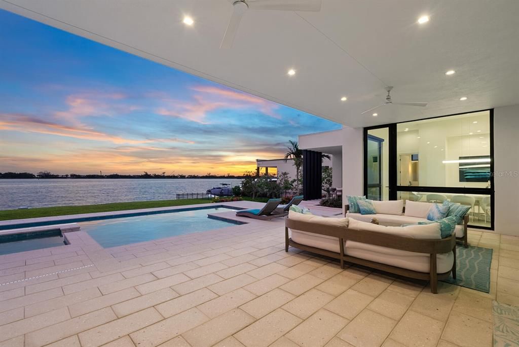 Exterior, Pool, Recessed Lighting, Water
