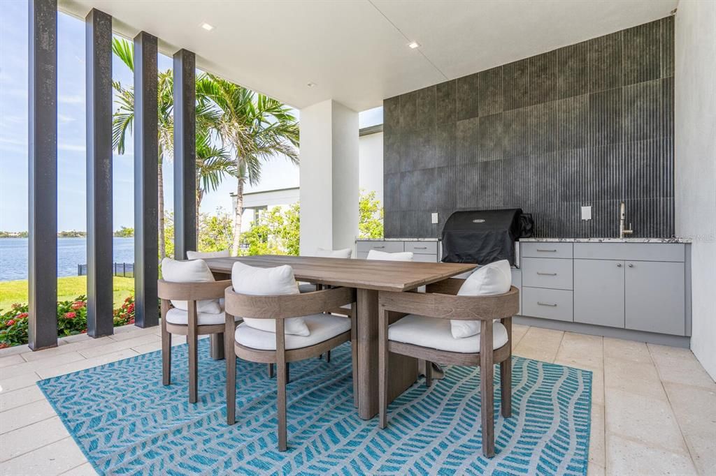 Dining room, Interior, Recessed Lighting, Water