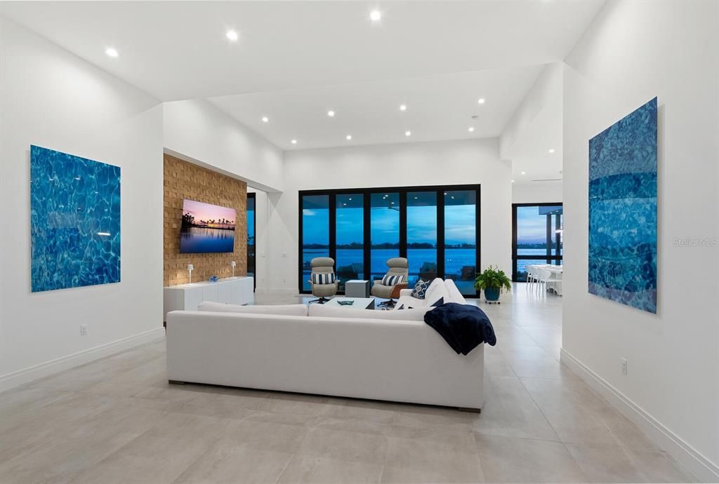 Interior, Living room, Recessed Lighting, Water