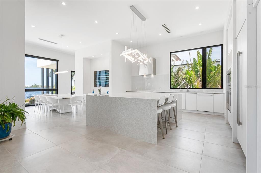 Dining room, Interior, Kitchen, Pendant Lights, Recessed Lighting, Water