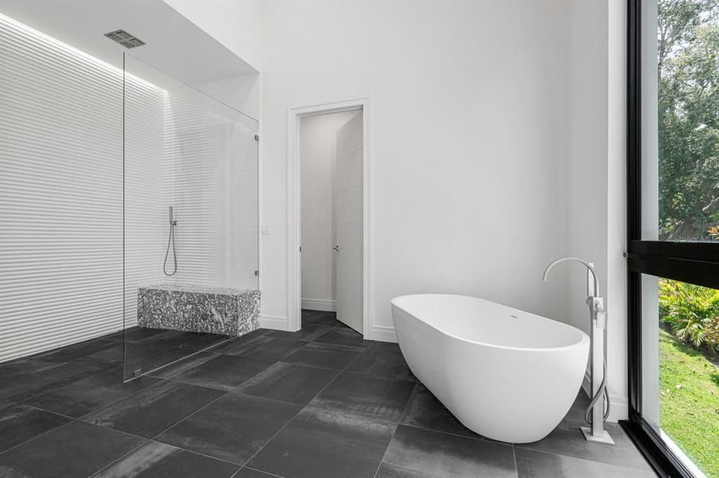 Bathroom, Free Standing Baths, Interior