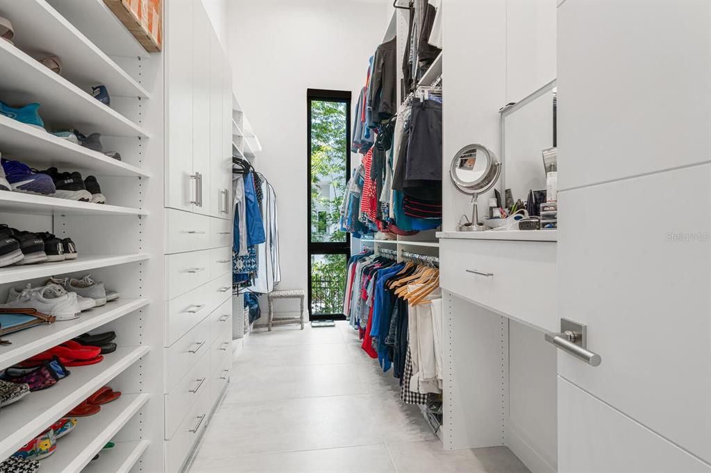 Interior, Walk-in Closets