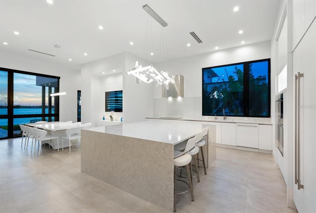 Dining room, Interior, Kitchen, Pendant Lights, Recessed Lighting, Water