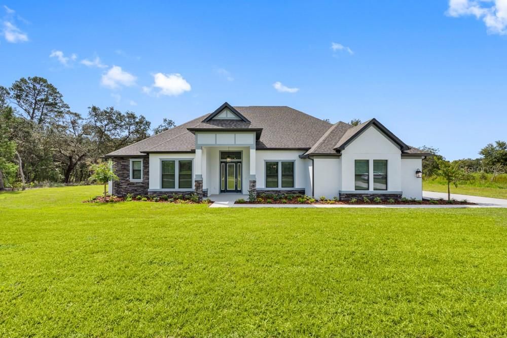 Backyard, Exterior, Facade, Farmhouse