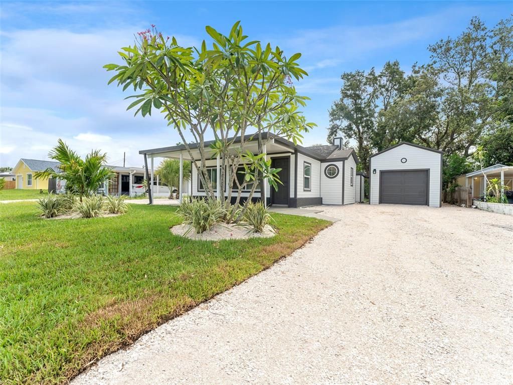 Backyard, Detached Garage, Exterior
