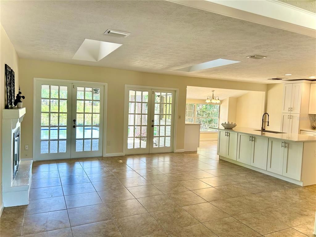 Chandelier, Fireplace, Interior, Kitchen, Recessed Lighting