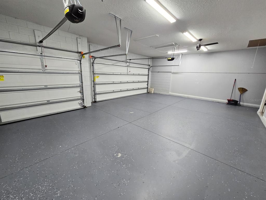 Garage, Interior