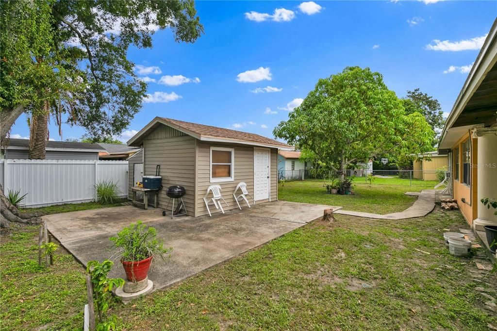 Backyard, Exterior