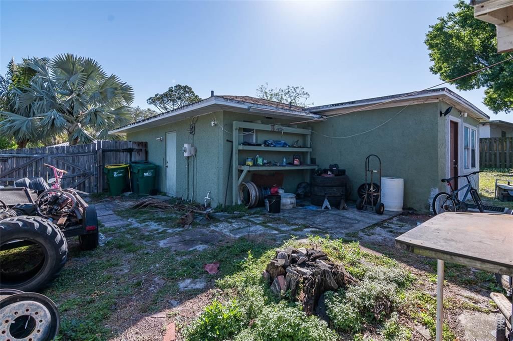 Backyard, Exterior