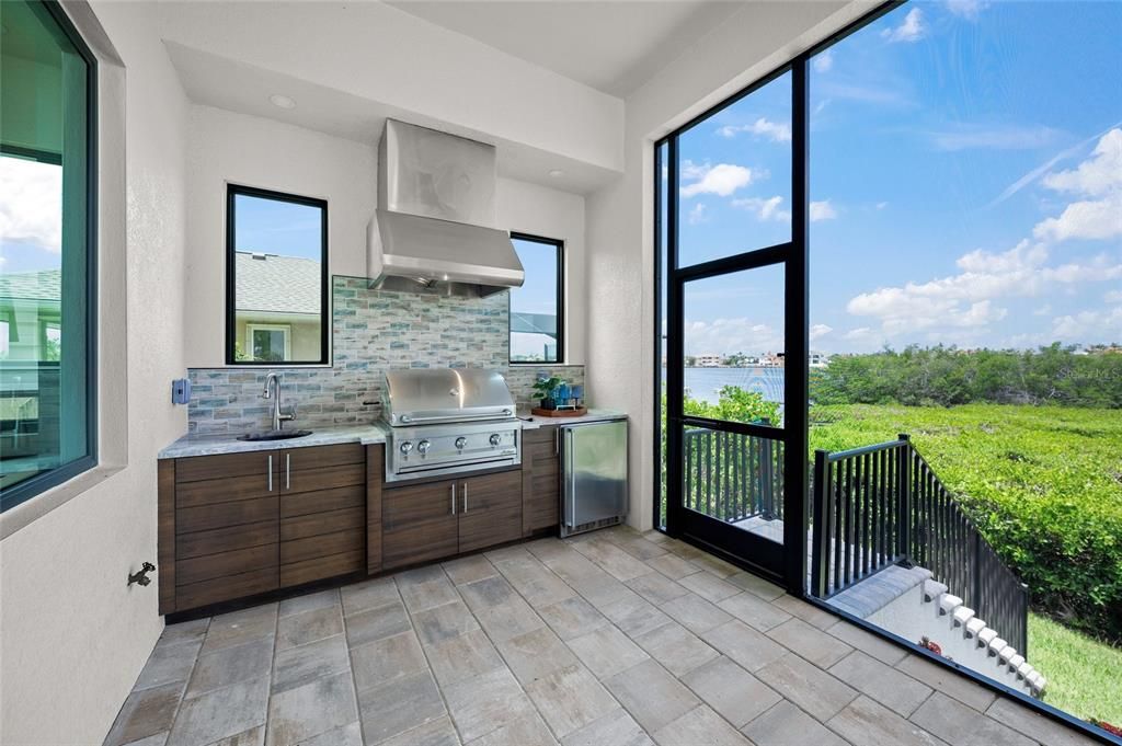 Interior, Recessed Lighting, Stainless Steel Appliances, Water
