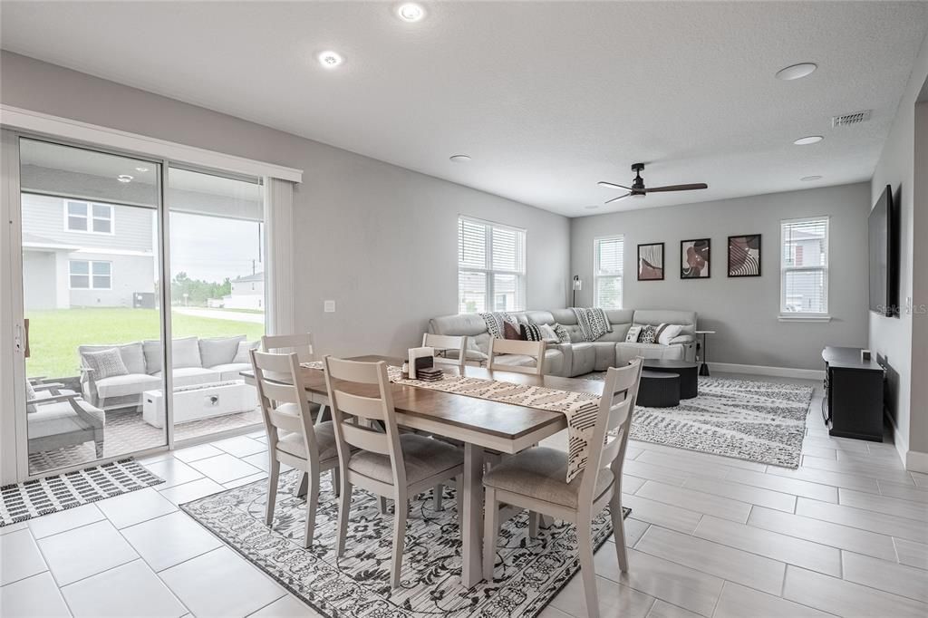 Dining room, Interior, Living room, Recessed Lighting