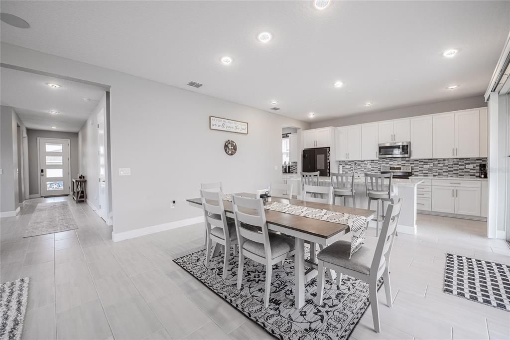 Dining room, Interior, Kitchen, Recessed Lighting, Wood Texture Flooring