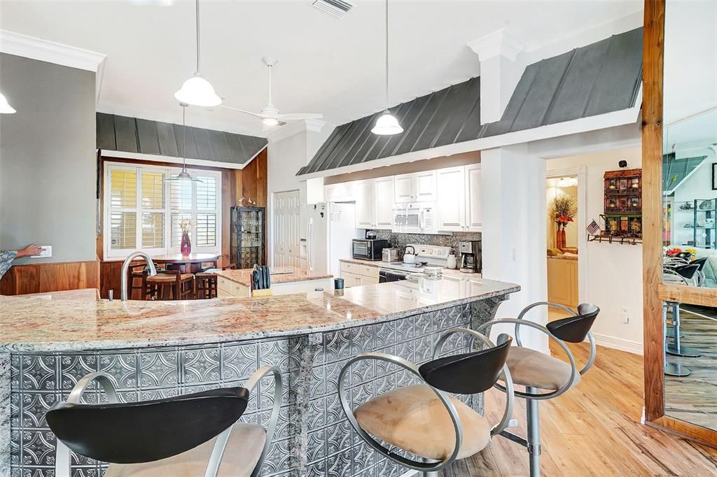 Dining room, Interior, Kitchen, Pendant Lights, Wood Texture Flooring