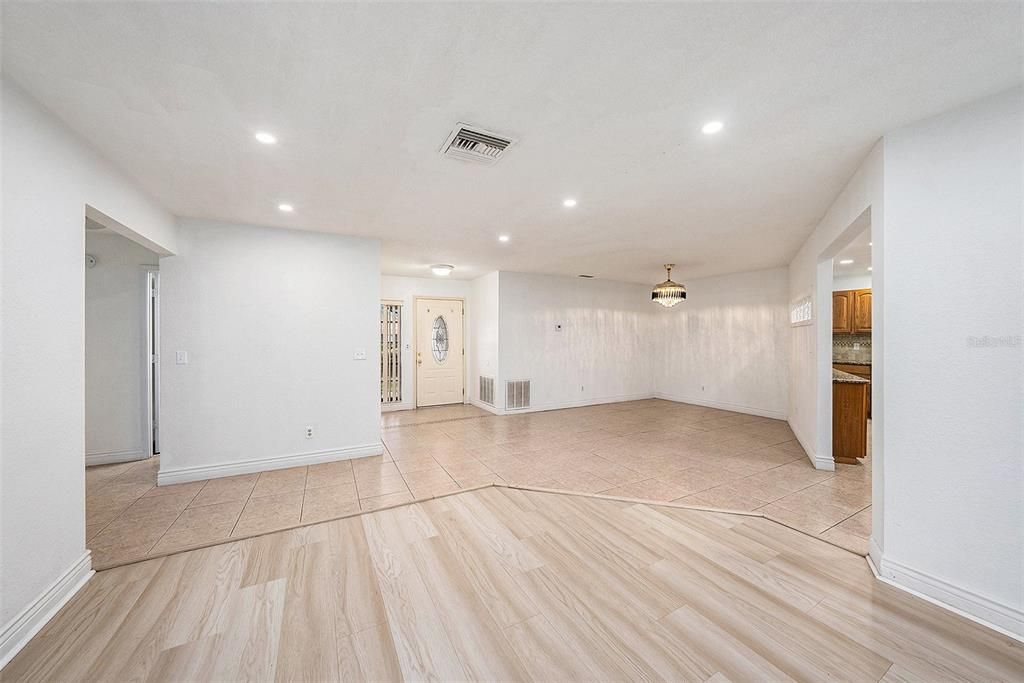 Empty room, Interior, Recessed Lighting, Wood Texture Flooring