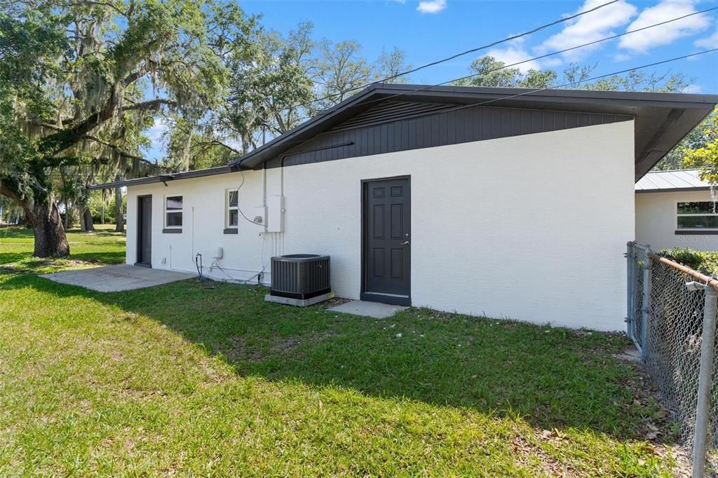Backyard, Exterior