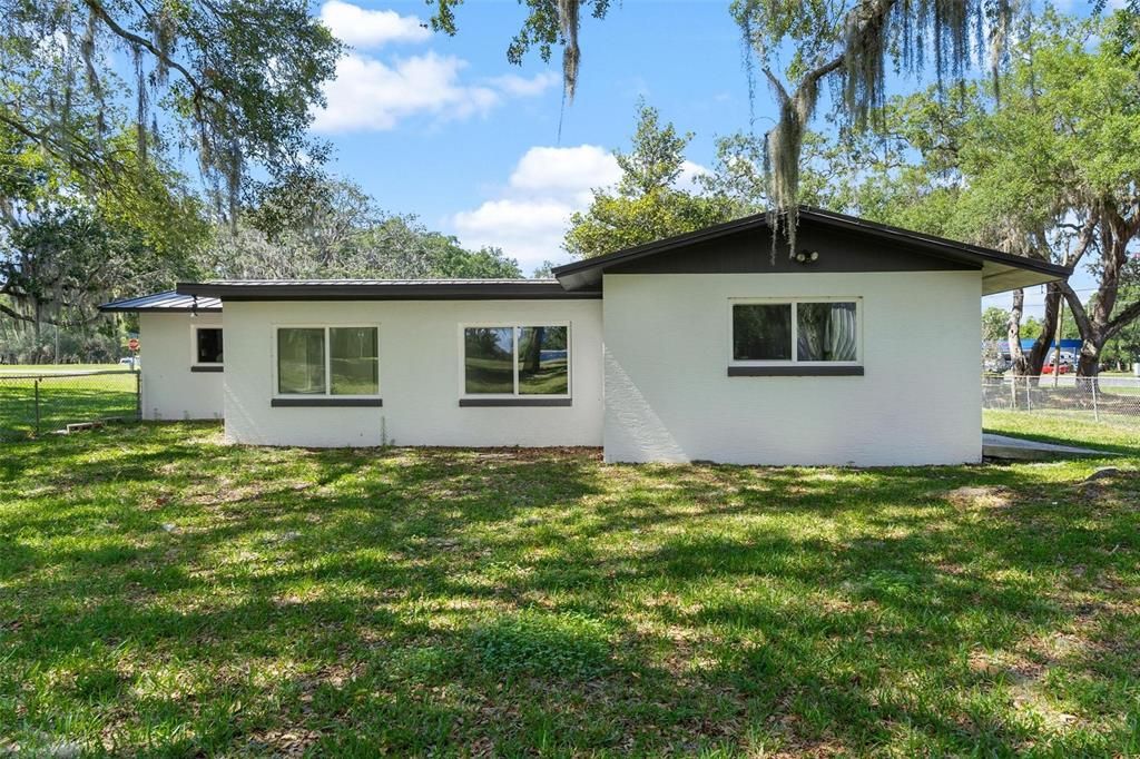 Backyard, Exterior