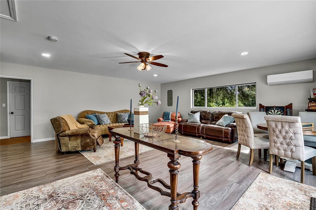 Dining room, Interior, Living room, Recessed Lighting, Wood Texture Flooring