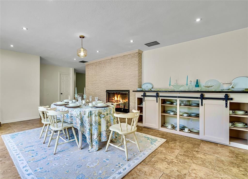 Dining room, Fireplace, Interior, Pendant Lights, Recessed Lighting