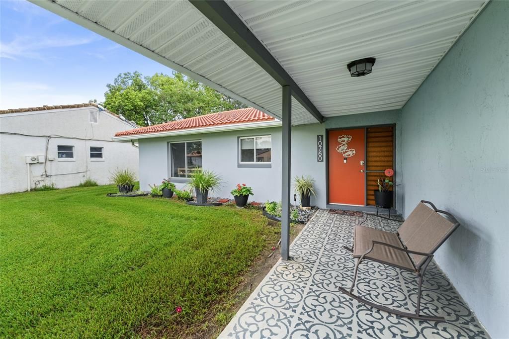 Backyard, Exterior