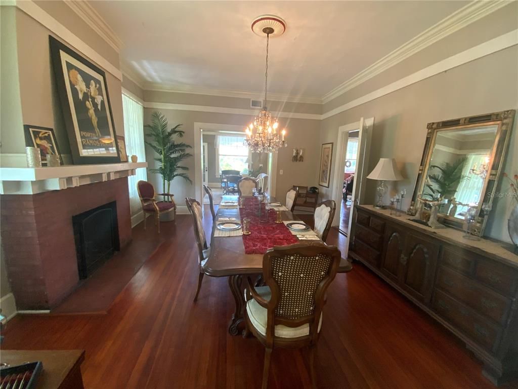 Chandelier, Dining room, Fireplace, Interior, Wood Texture Flooring