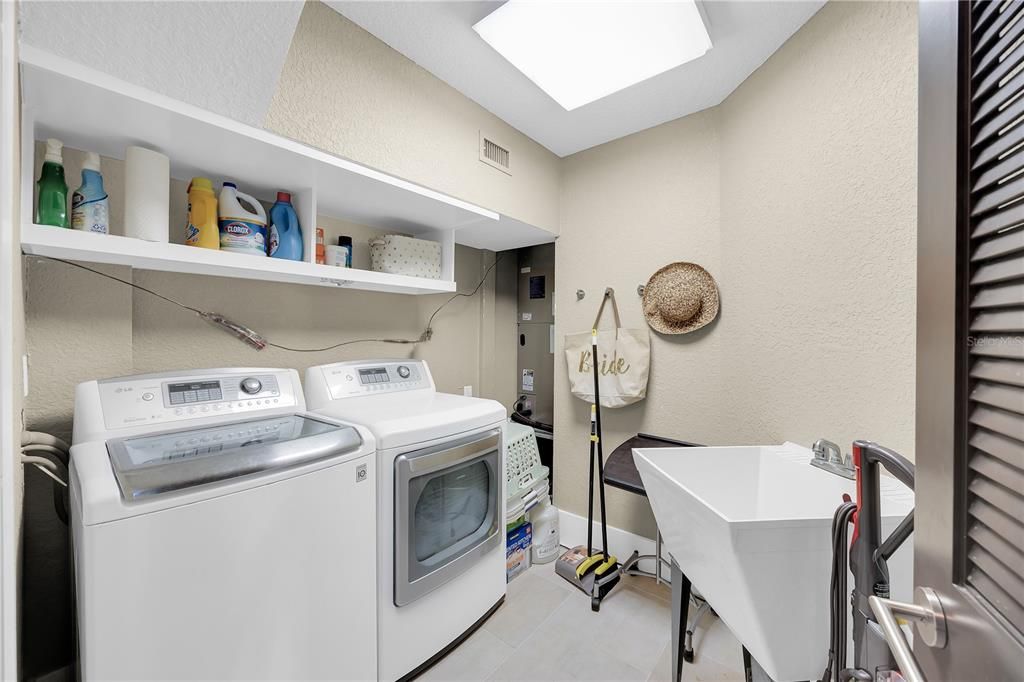 Interior, Washer