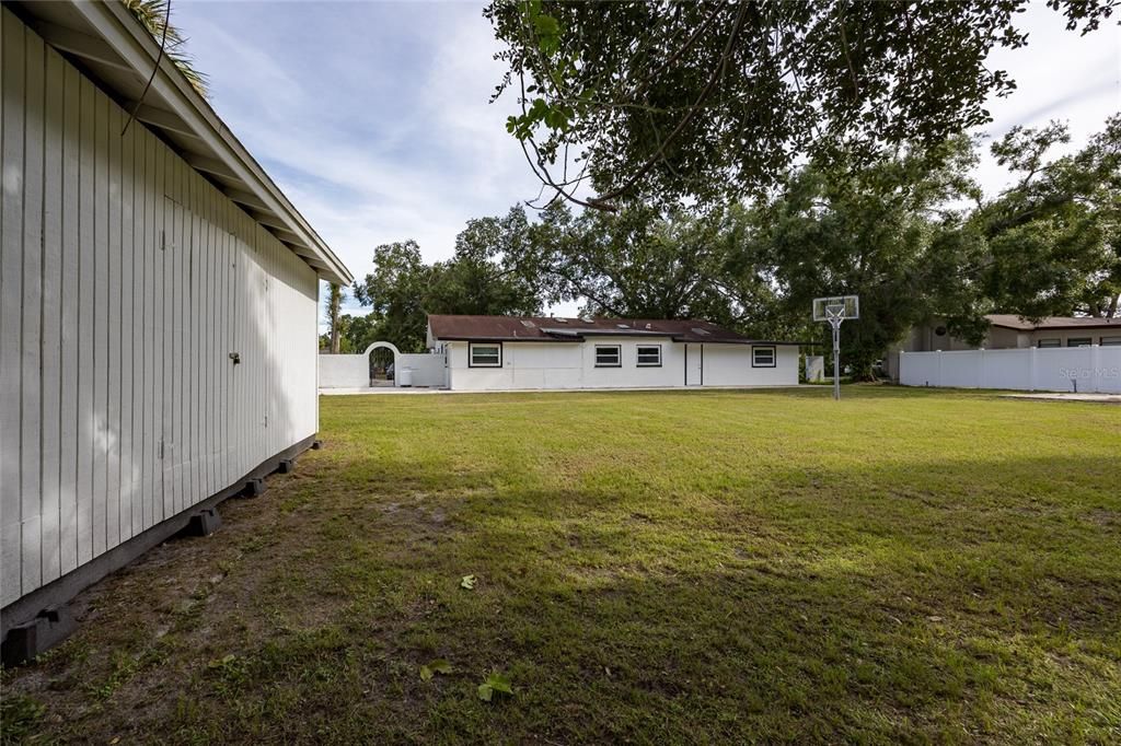 Backyard, Exterior