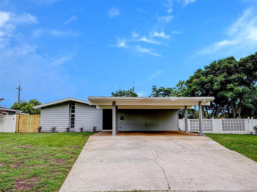 Backyard, Exterior