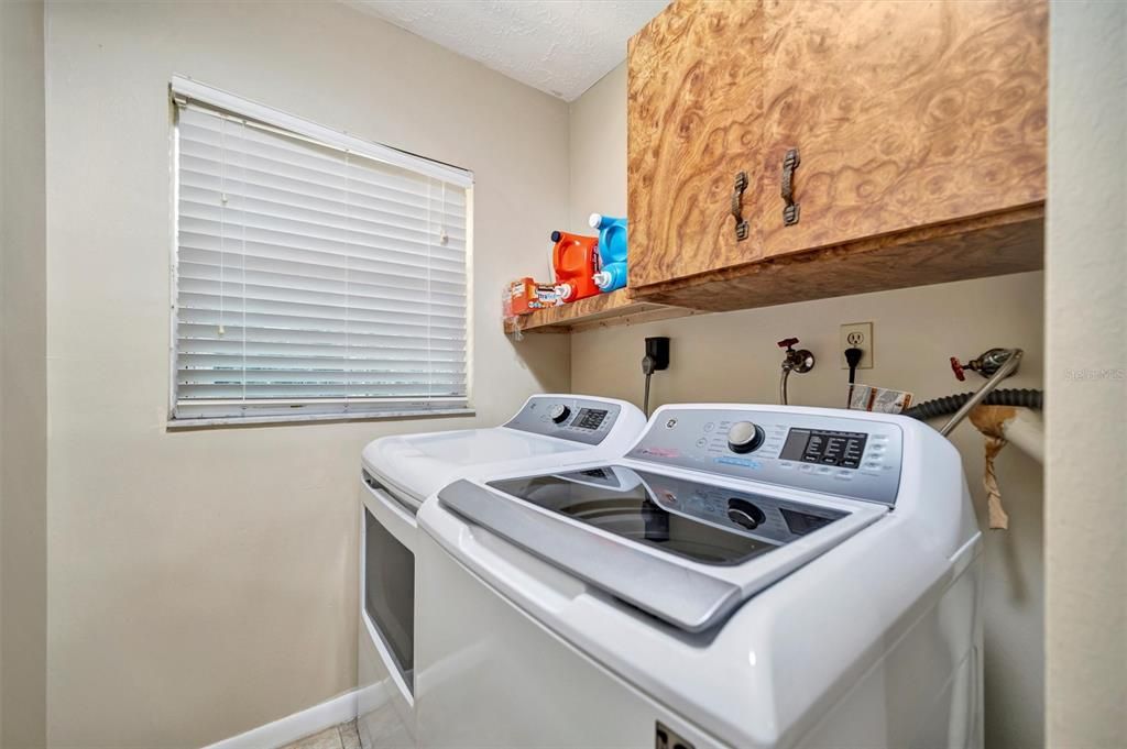 Interior, Washer
