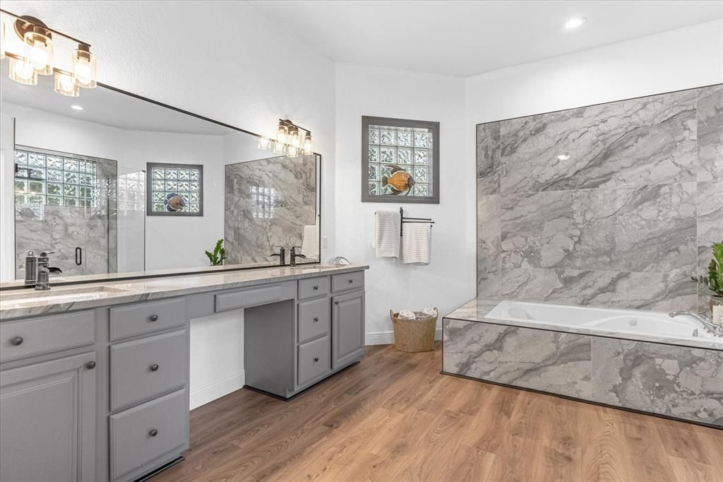 Bathroom, Interior, Marble Walls, Recessed Lighting, Wood Texture Flooring